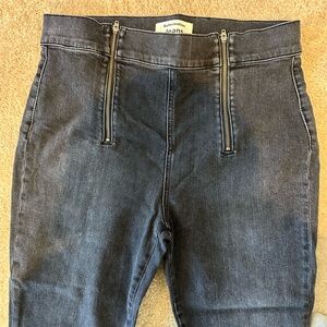 Reformation black skinny jeans. Size 31.